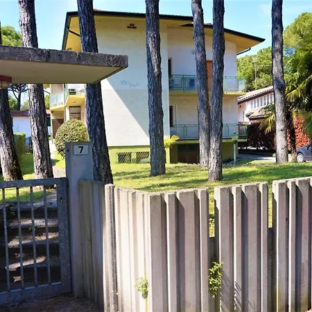 Lovely With Garden And Terrace By Beahost Apartment Lignano Sabbiadoro